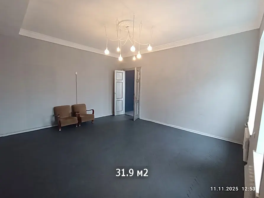 Фото Орендувати офіс, Хрещатик вул. 15 Київ в довгострокову оренду, ціна: 1000 $, код 3249