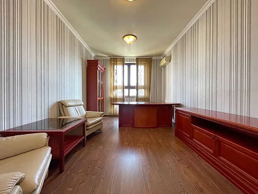 Фото Орендувати офіс, Шота Руставелі вул. 44 Київ в довгострокову оренду, ціна: 63000 UAH, код 3262