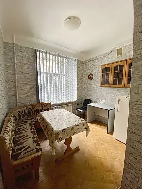 Фото Орендувати офіс, Леоніда Первомайського вул. 9а Київ в довгострокову оренду, ціна: 16000 UAH, код 3263