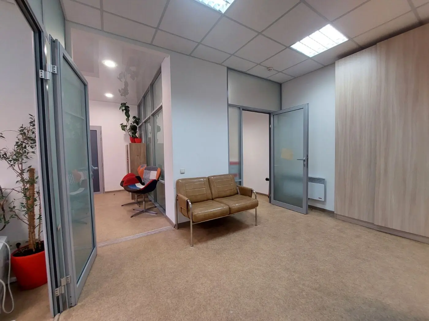 Фото Орендувати офіс, Віктора Забіли вул. 5 Київ в довгострокову оренду, ціна: 37200 грн, код 3264