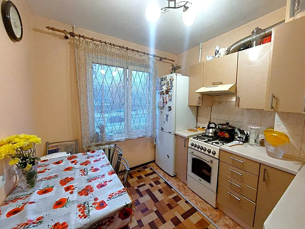Фото Продаю 2 кімнатну квартиру, 48 кв. м, Балківська вул. 25 Одеса, ціна: 42000 $, код 3268