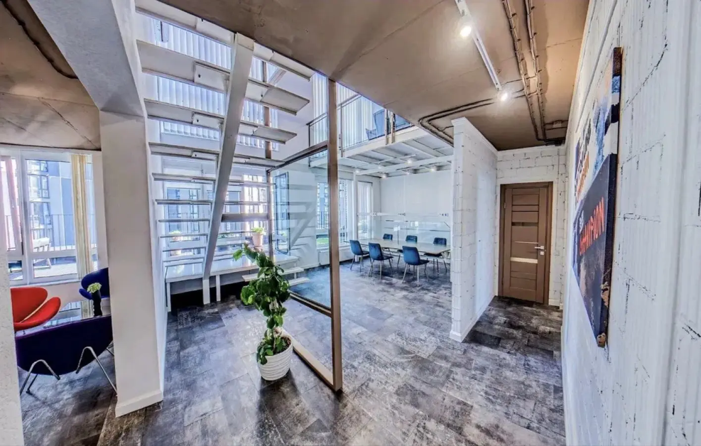 Фото Орендувати офіс, Зарічна вул. 6к1 Київ в довгострокову оренду, ціна: 2800 $, код 3269