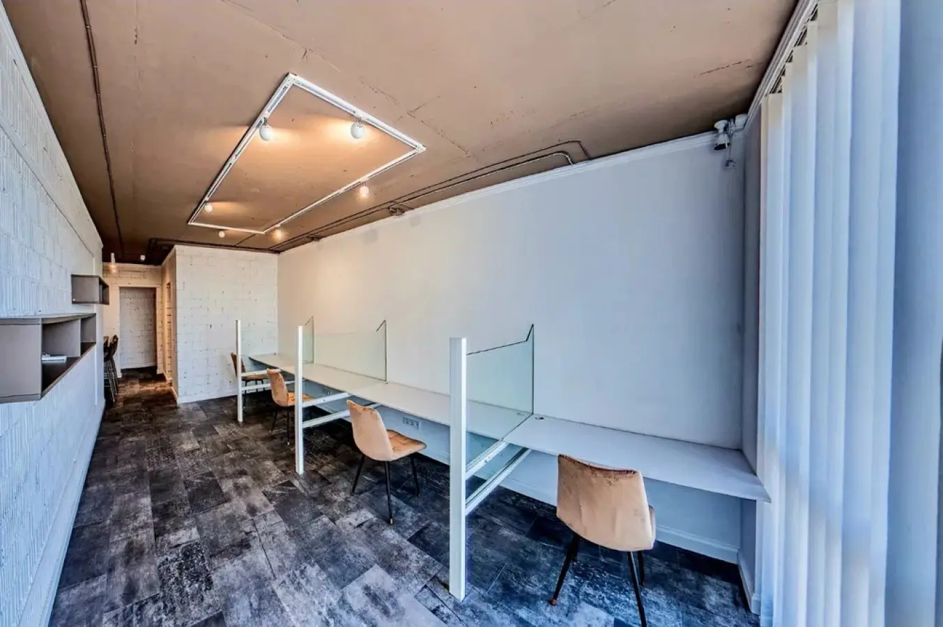 Фото Орендувати офіс, Зарічна вул. 6к1 Київ в довгострокову оренду, ціна: 2800 $, код 3269