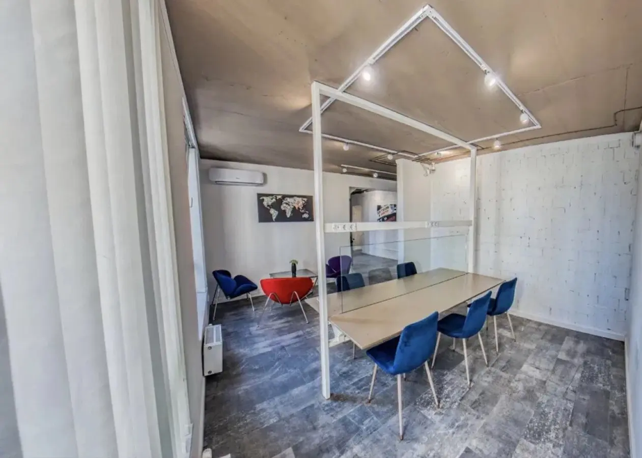 Фото Орендувати офіс, Зарічна вул. 6к1 Київ в довгострокову оренду, ціна: 2800 $, код 3269