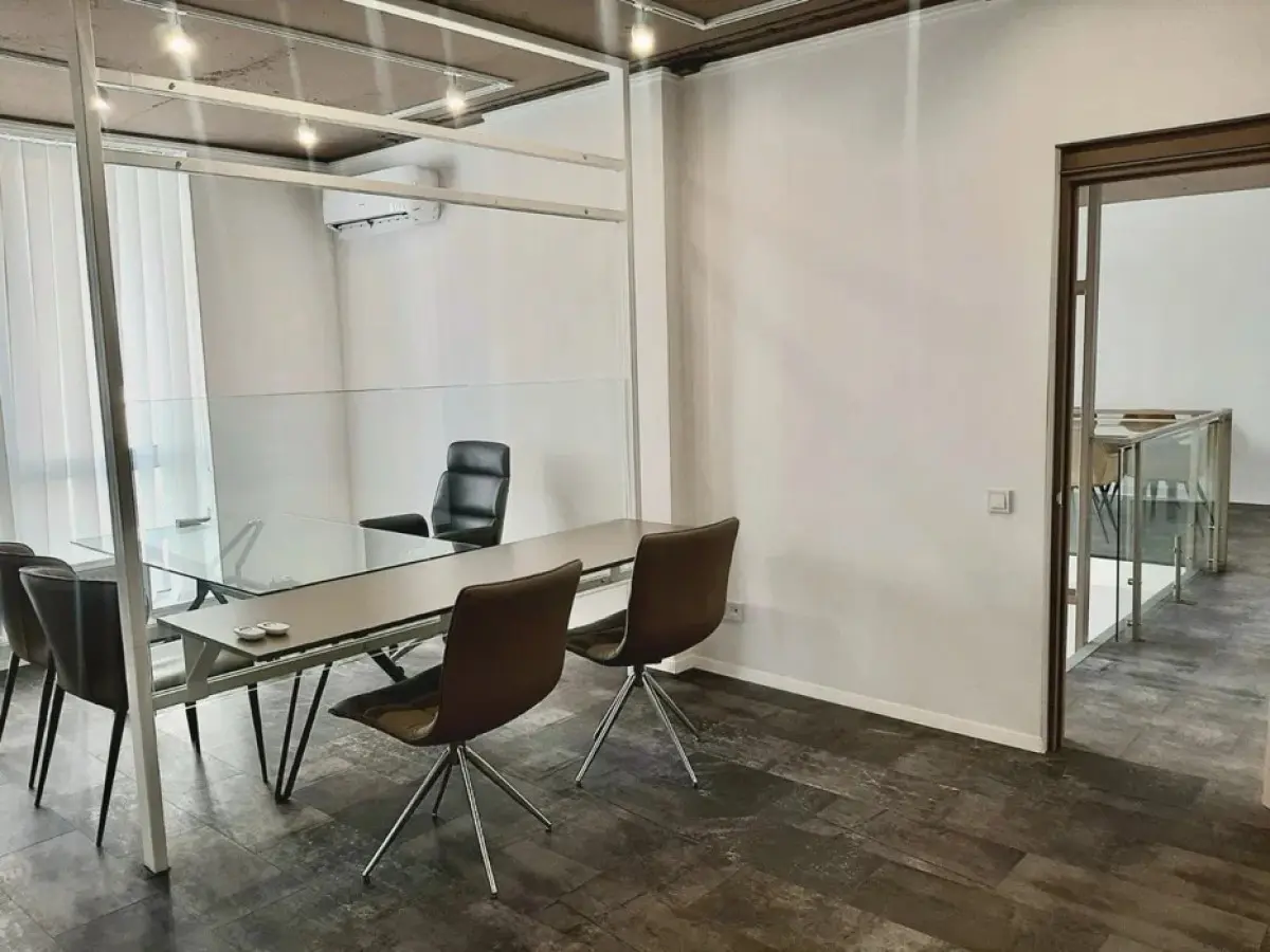 Фото Орендувати офіс, Зарічна вул. 6к1 Київ в довгострокову оренду, ціна: 2800 $, код 3269