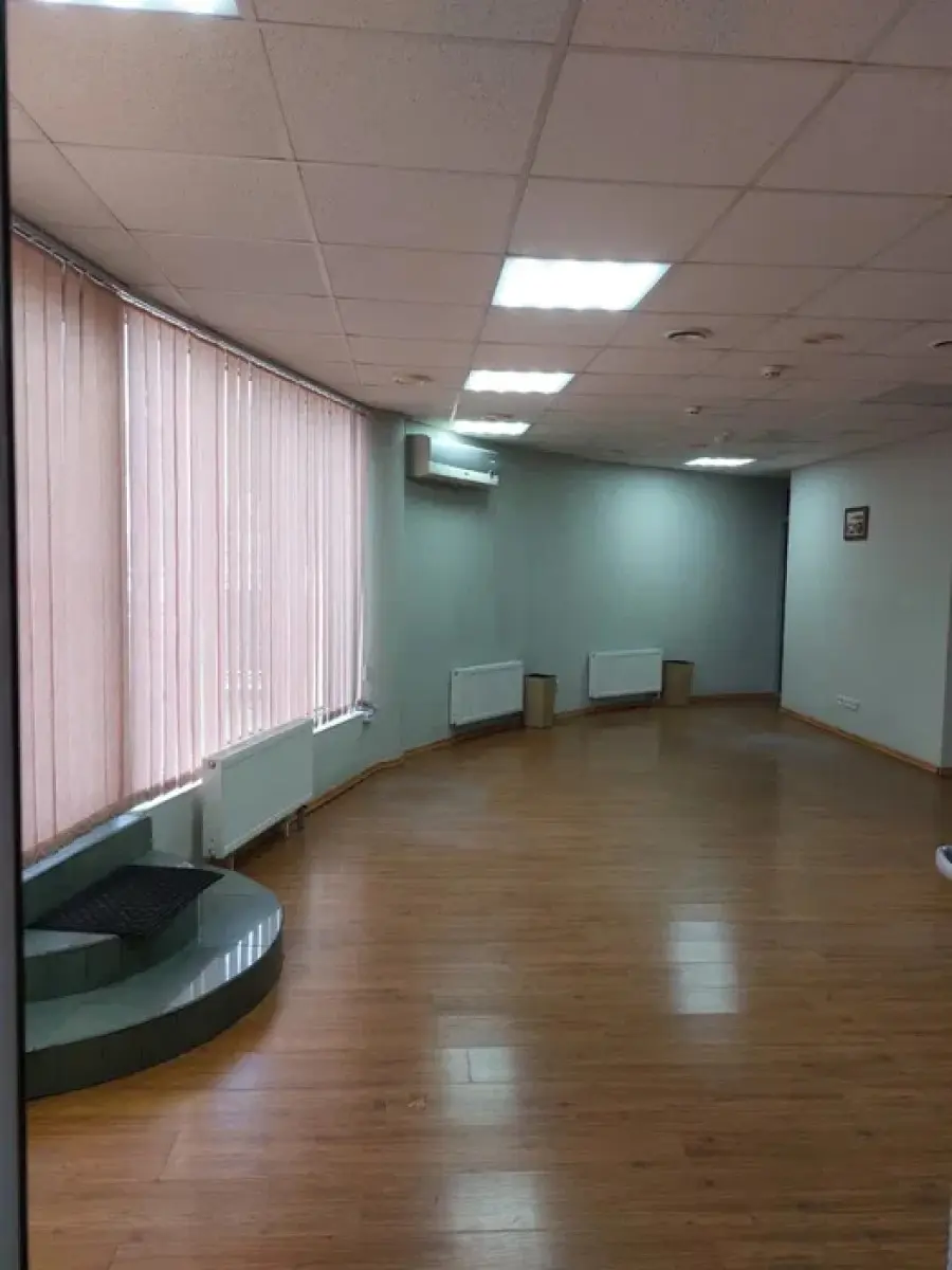 Фото Rent an office, Tarasa Shevchenka Boulevard (Taras Shevchenko Boulevard) 33б Kyiv for long-term rent, price: 50000 UAH, code 3272