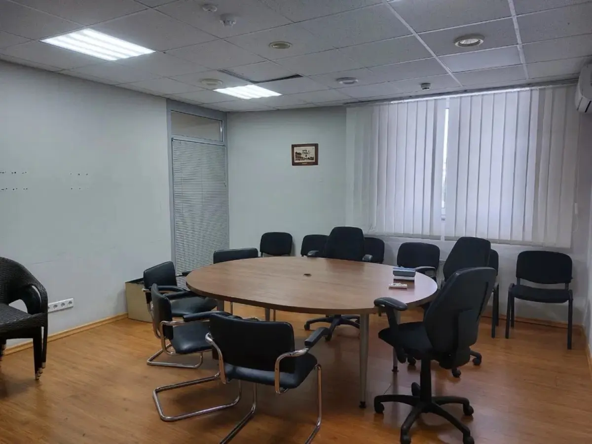 Фото Rent an office, Tarasa Shevchenka Boulevard (Taras Shevchenko Boulevard) 33б Kyiv for long-term rent, price: 50000 UAH, code 3272