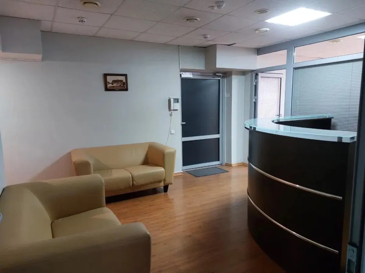 Фото Rent an office, Tarasa Shevchenka Boulevard (Taras Shevchenko Boulevard) 33б Kyiv for long-term rent, price: 50000 UAH, code 3272