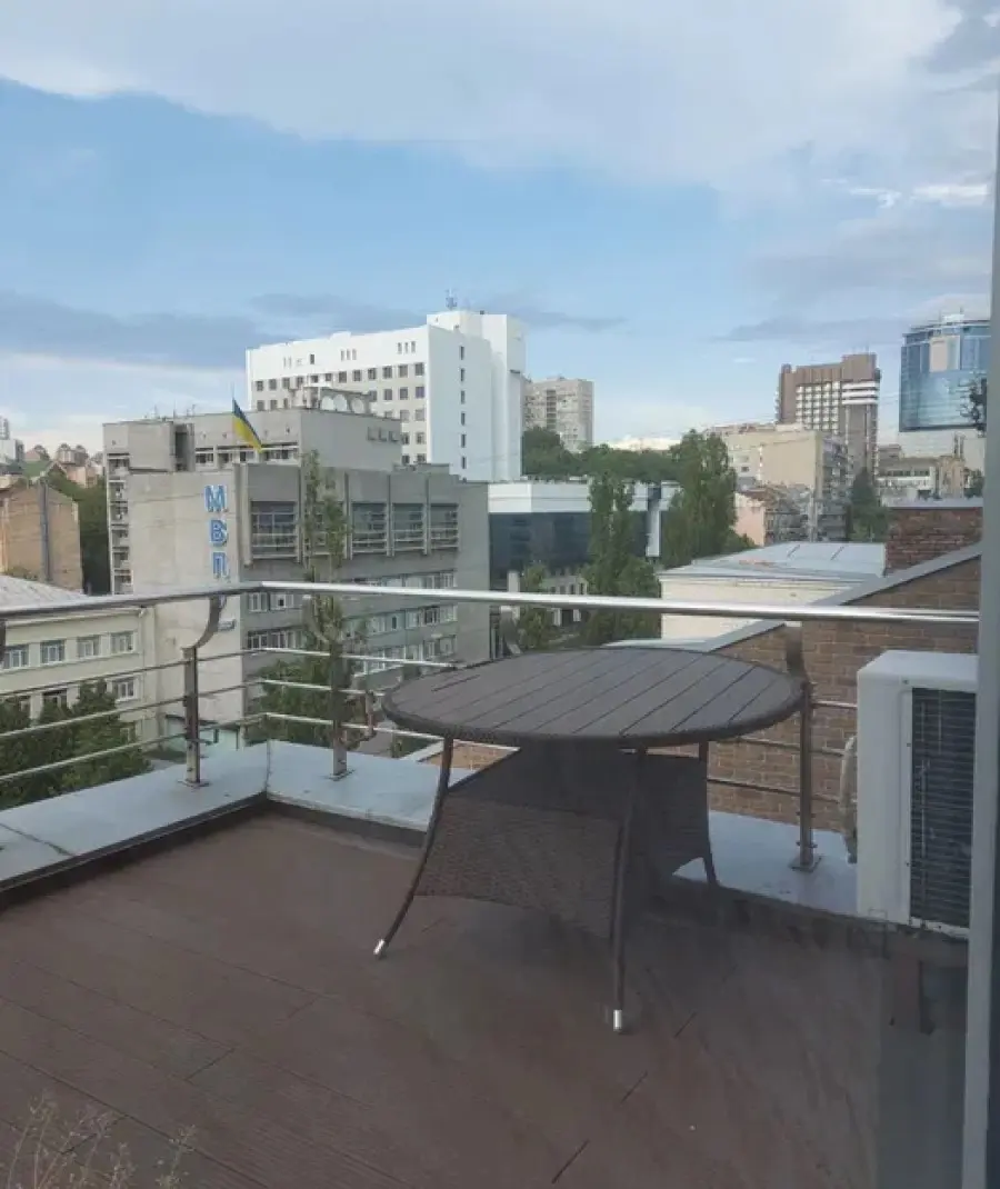 Фото Rent an office, Tarasa Shevchenka Boulevard (Taras Shevchenko Boulevard) 33б Kyiv for long-term rent, price: 50000 UAH, code 3272