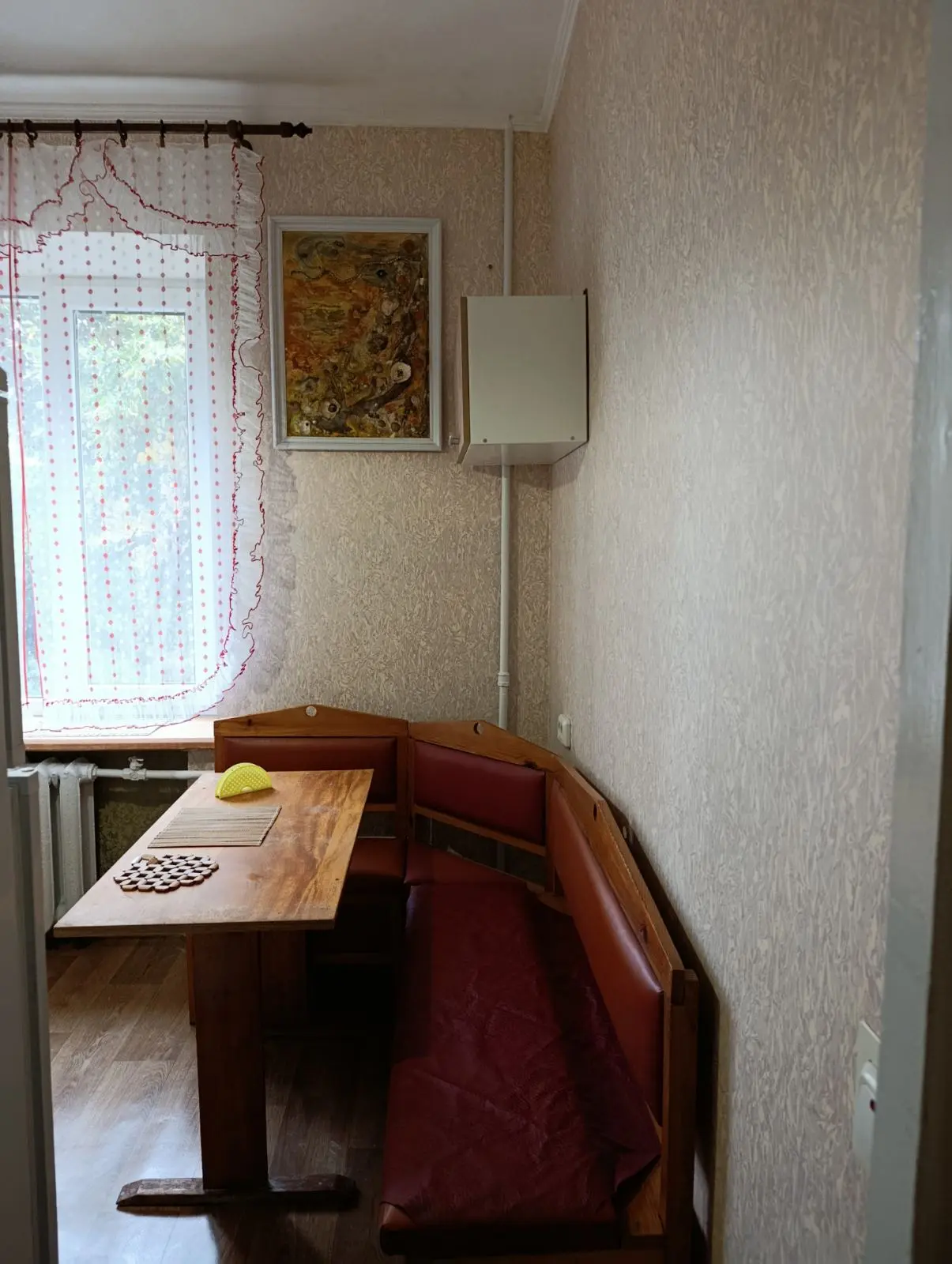 Фото Зняти 1 кімнатну квартиру, Ярослава Івашкевича вул.  Київ в довгострокову оренду, ціна: 10000 UAH, код 3281