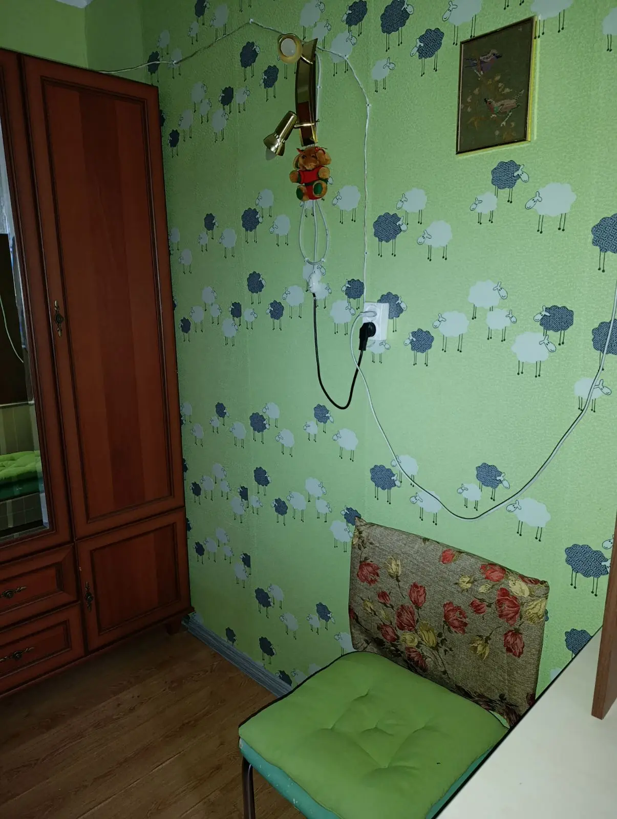 Фото Зняти 1 кімнатну квартиру, Будівельників вул. 24 Київ в довгострокову оренду, ціна: 11000 UAH, код 3285