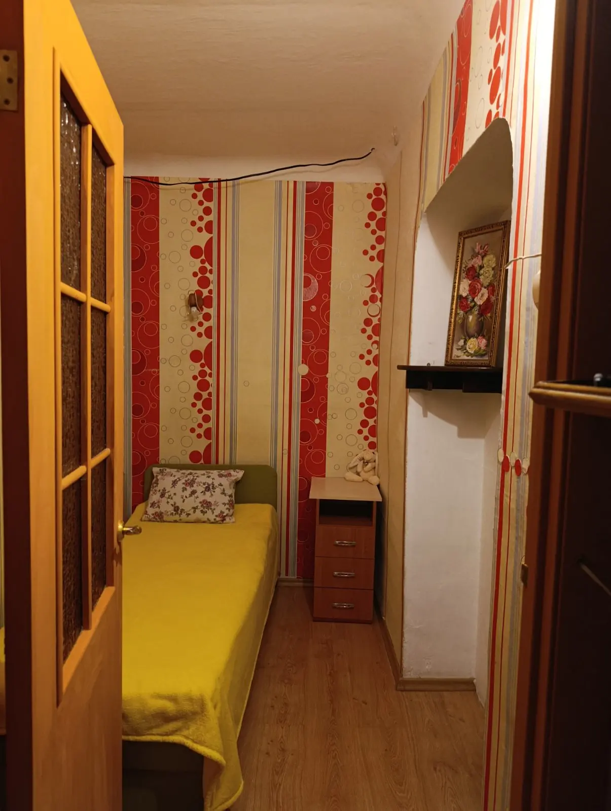 Фото Зняти 1 кімнатну квартиру, Будівельників вул. 24 Київ в довгострокову оренду, ціна: 11000 UAH, код 3285