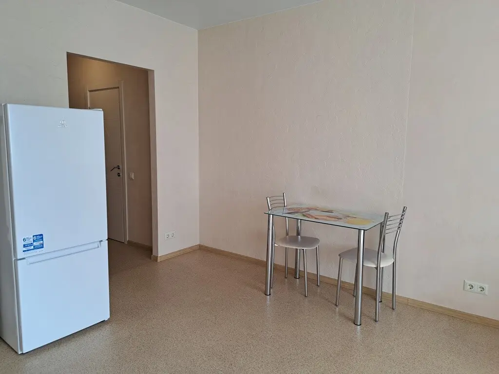 Фото Снять 1-комнатную квартиру, Харьковское шоссе 188 Киев в долгосрочную аренду, цена: 12000 грн, код 3288