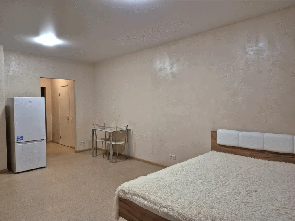 Фото Снять 1-комнатную квартиру, Харьковское шоссе 188 Киев в долгосрочную аренду, цена: 12000 грн, код 3288