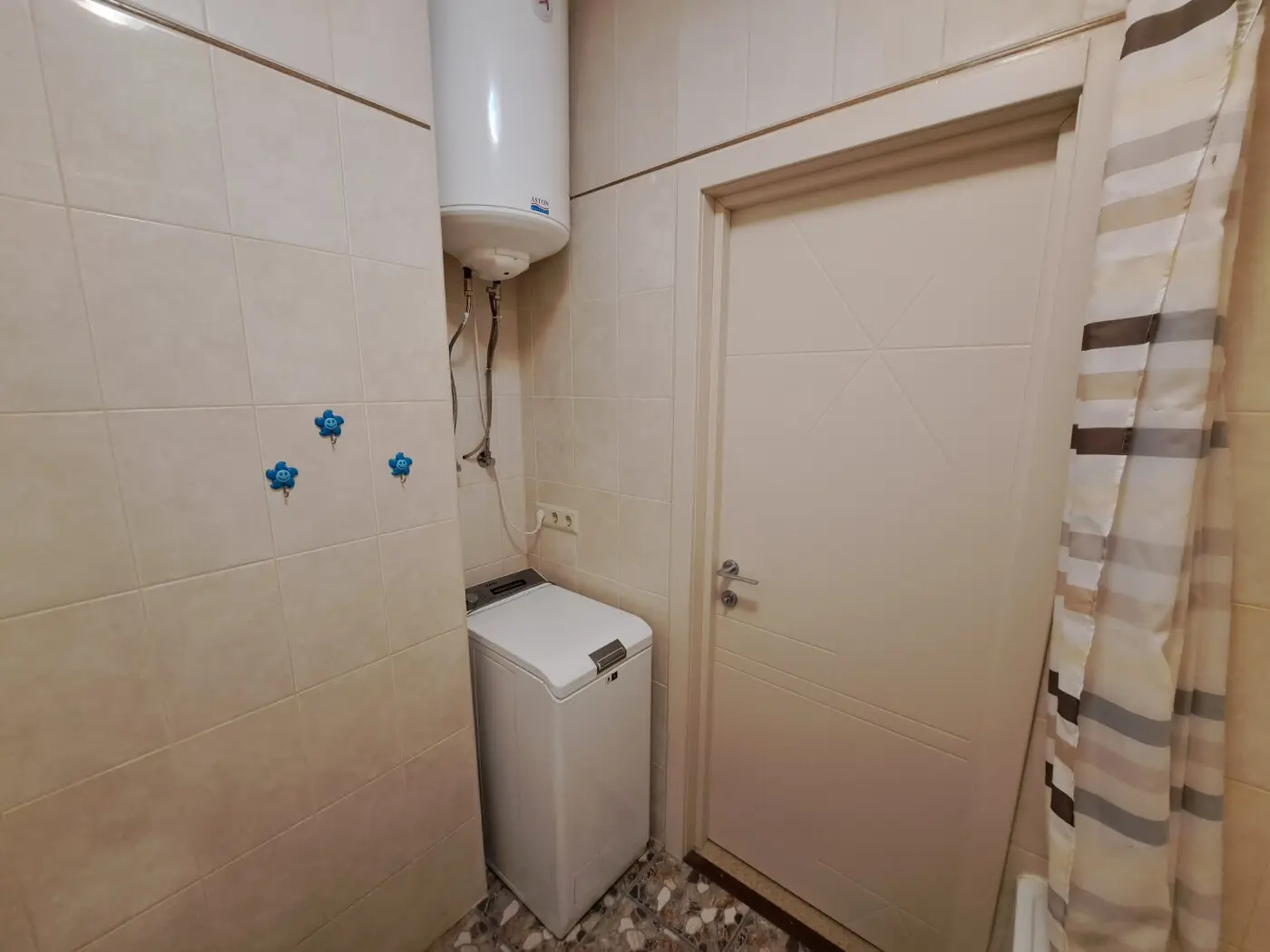 Фото Снять 1-комнатную квартиру, Харьковское шоссе 188 Киев в долгосрочную аренду, цена: 12000 грн, код 3288