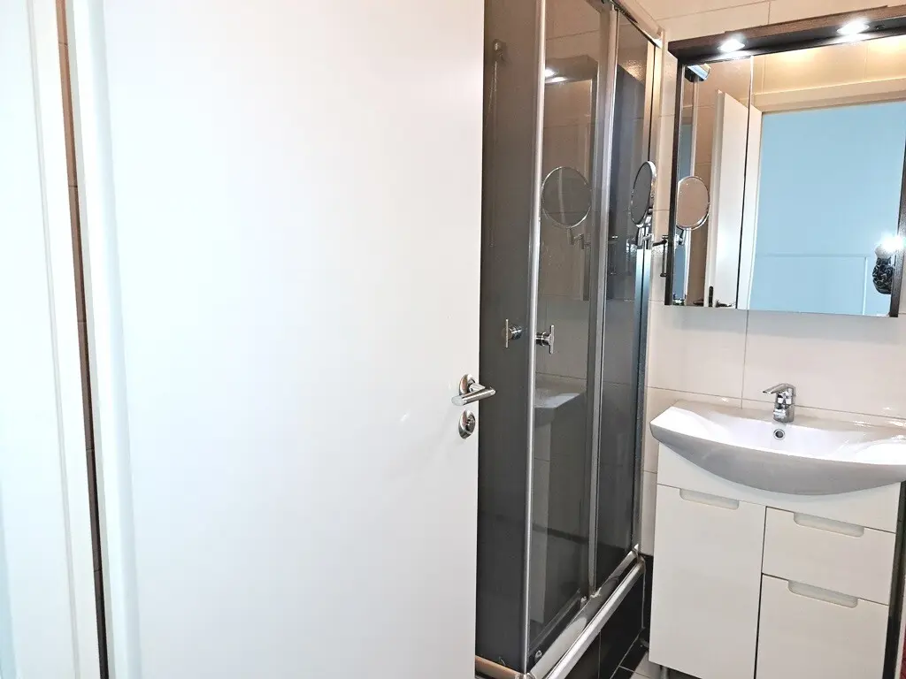 Фото Снять 1-комнатную квартиру, Михаила Гришко ул. 9 Киев в долгосрочную аренду, цена: 16000 грн, код 3289