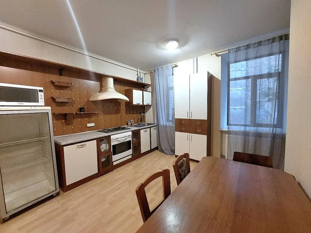 Фото Зняти 2 кімнатну квартиру, Катерининська пл. 5 Одеса в довгострокову оренду, ціна: 14000 UAH, код 3201