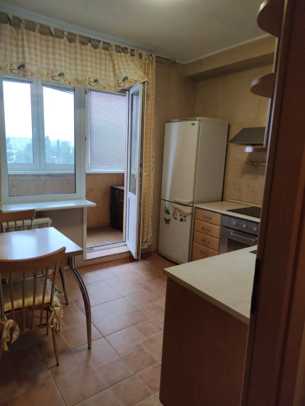 Фото Продаю 2 кімнатну квартиру, 58.5 кв. м, Новаторів вул. 22а Київ, ціна: 62000 $, код 3295