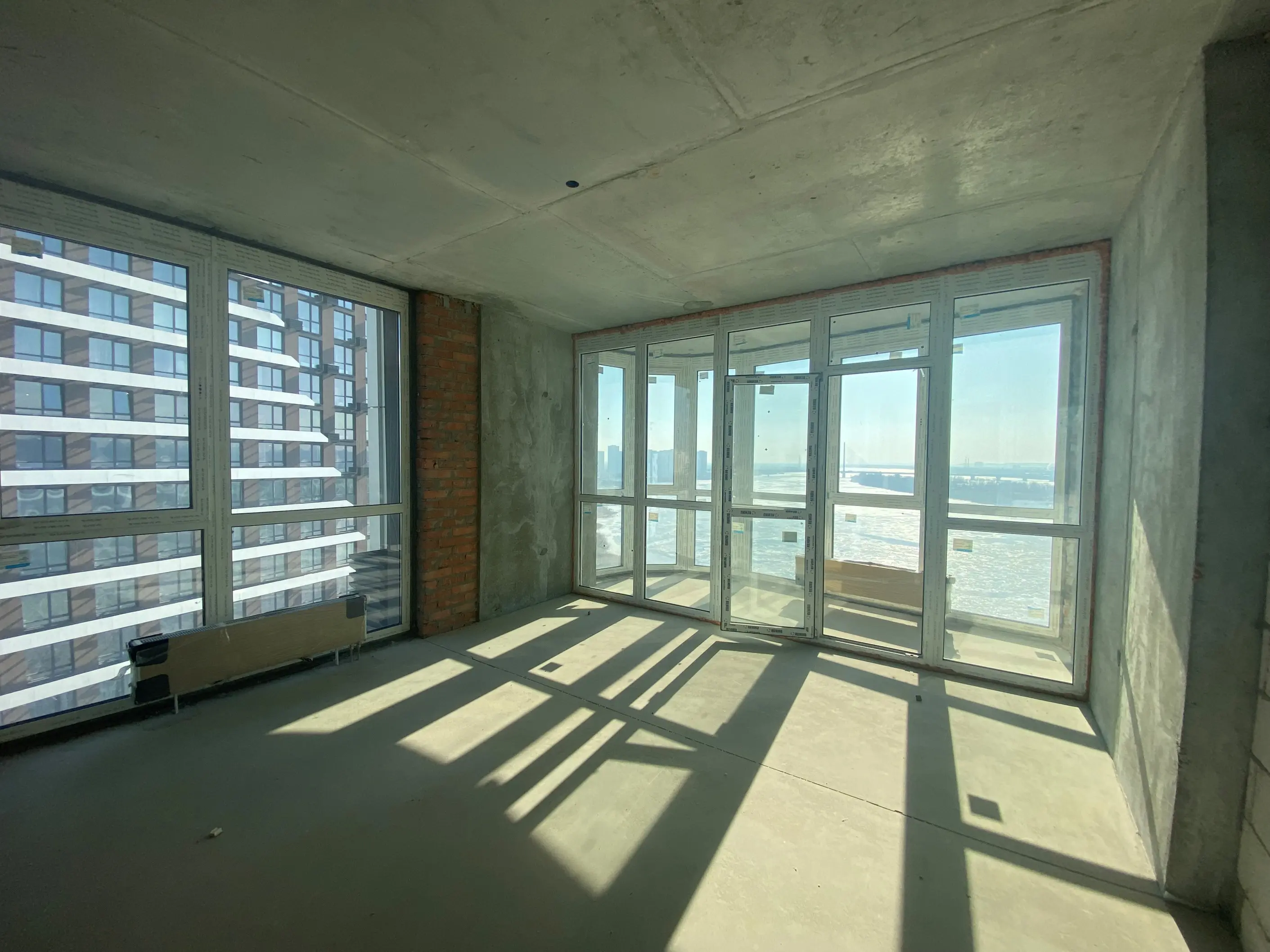 Фото Продаю 3-комнатную квартиру, 89 кв. м, Днепровская набережная 17 Киев, цена: 160000 $, код 642