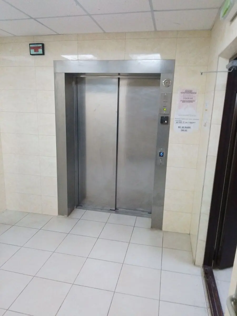 Фото Selling a 1-room apartment, 51 sq.m., Motornyi lane  Kyiv, price: 59000 $, code 3305