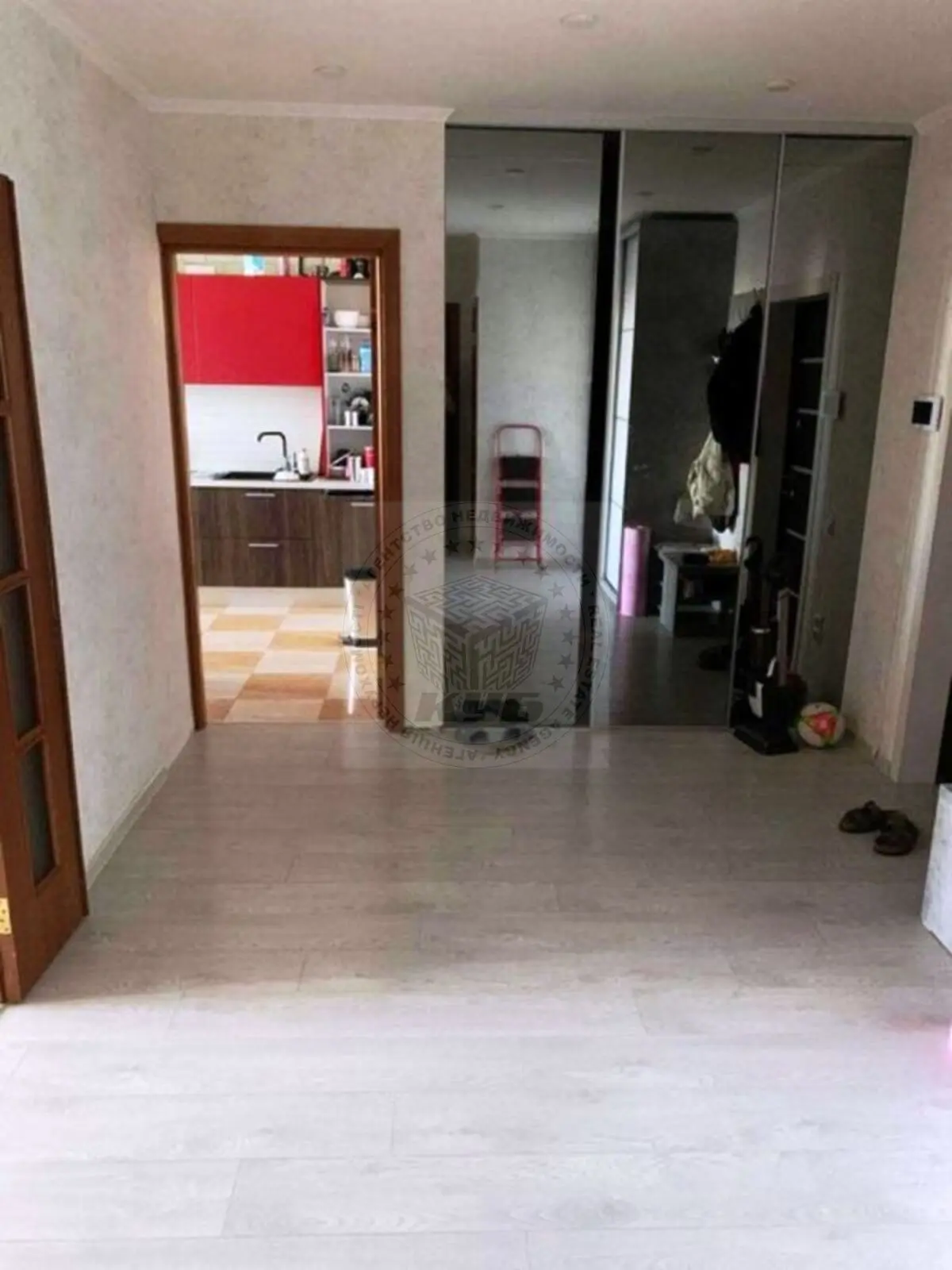 Фото Selling a 2-room apartment, 82 sq.m., Verkhovynna Street 35 Kyiv, price: 125000 $, code 3306