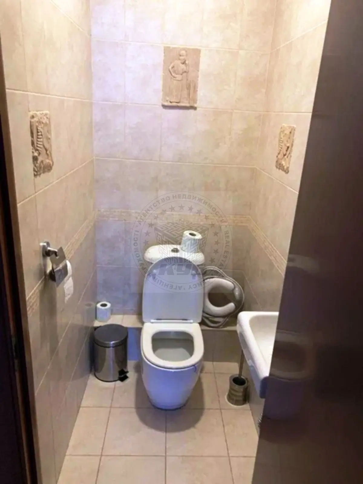 Фото Selling a 2-room apartment, 82 sq.m., Verkhovynna Street 35 Kyiv, price: 125000 $, code 3306