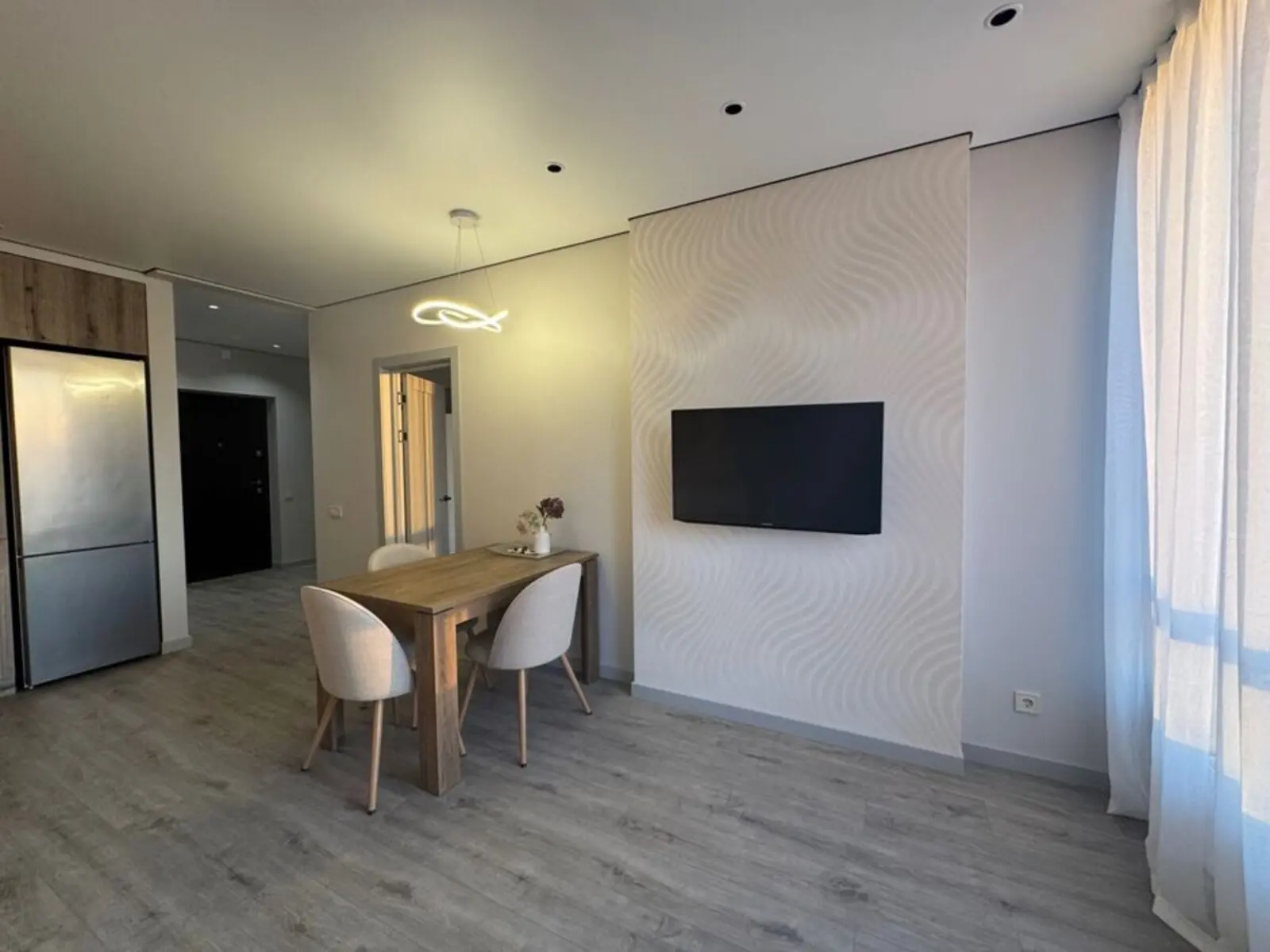 Фото Продаю 1 кімнатну квартиру, 43 кв. м, Олександра Олеся вул.  Київ, ціна: 98000 $, код 3311