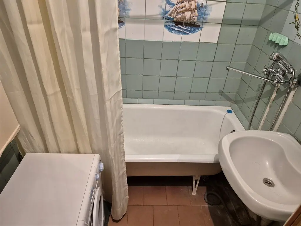 Фото Зняти 1 кімнатну квартиру, Новодарницька вул. 6 Київ в довгострокову оренду, ціна: 8000 грн, код 3312