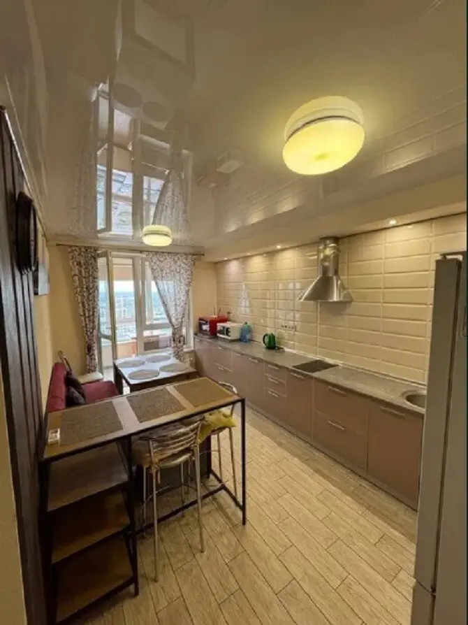 Фото Зняти 1 кімнатну квартиру, Зарічна вул.  Київ в довгострокову оренду, ціна: 25000 грн, код 3317