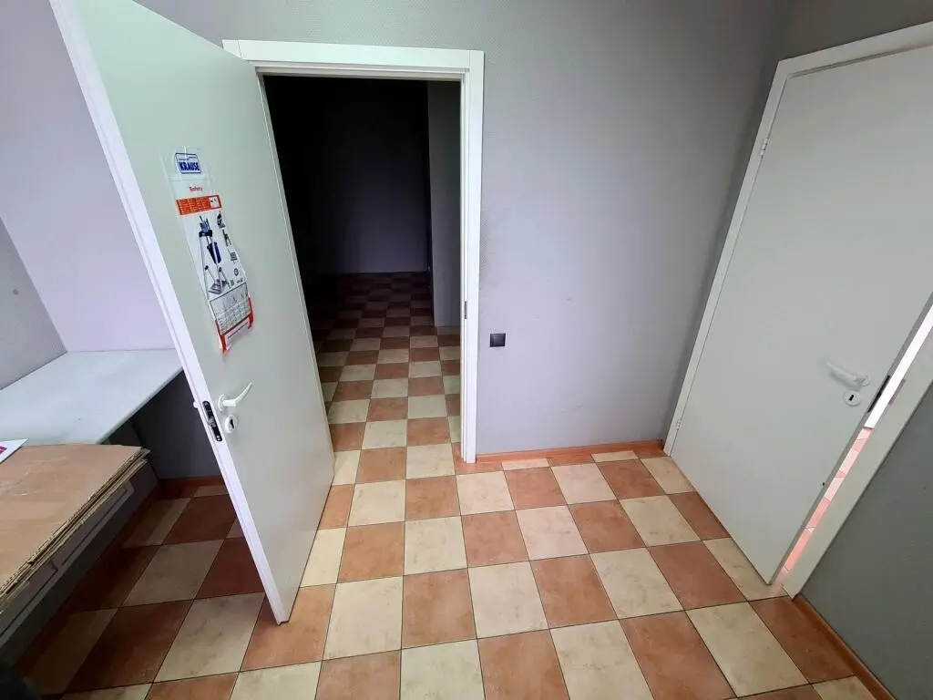 Фото Орендувати офіс, Срібнокільська вул. 1 Київ в довгострокову оренду, ціна: 22000 грн, код 3318