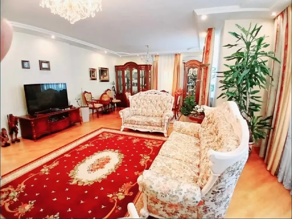 Фото Зняти 3 кімнатну квартиру, Срібнокільська вул. 1 Київ в довгострокову оренду, ціна: 25500 грн, код 3321