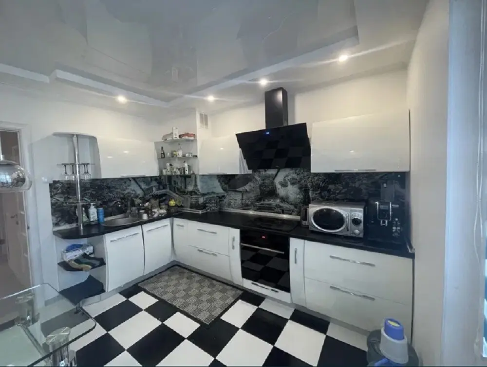 Фото Зняти 3 кімнатну квартиру, Урлівська вул. 38 Київ в довгострокову оренду, ціна: 23000 грн, код 3322