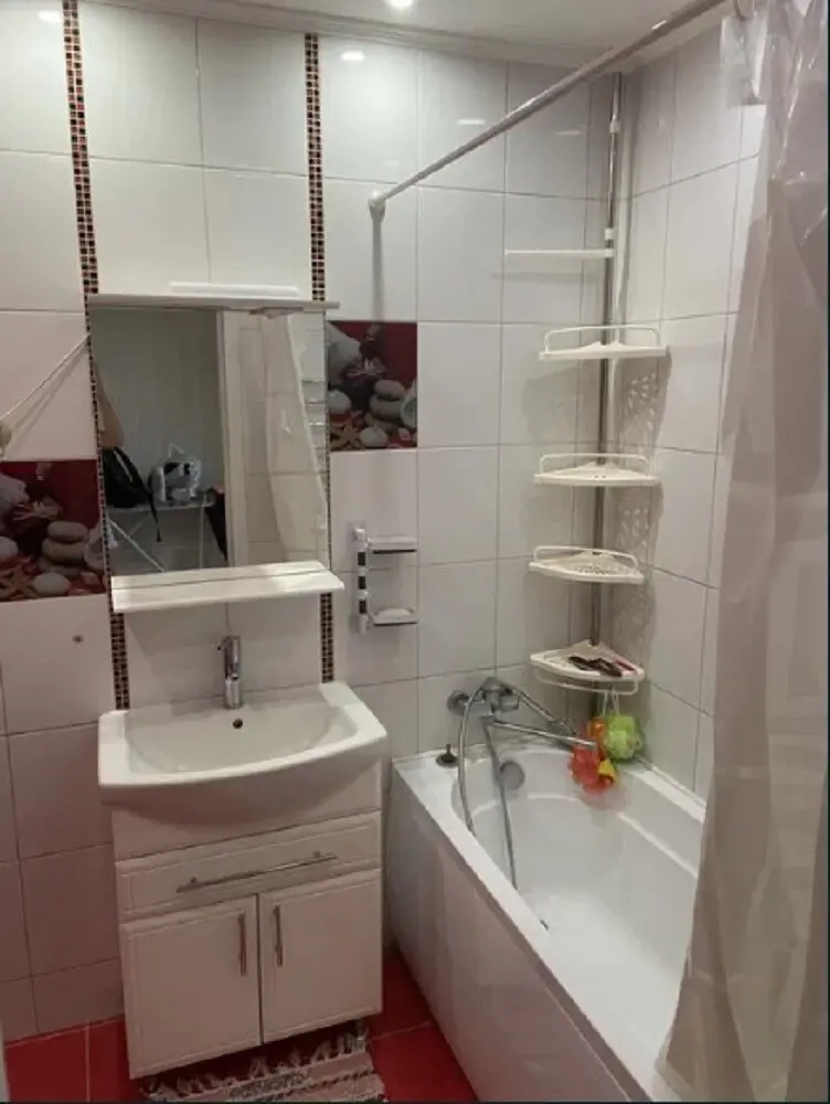 Фото Зняти 3 кімнатну квартиру, Урлівська вул. 38 Київ в довгострокову оренду, ціна: 23000 грн, код 3322