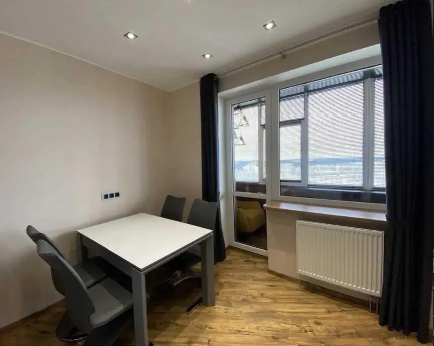 Фото Зняти 2 кімнатну квартиру, Ревуцького вул. 9 Київ в довгострокову оренду, ціна: 22825 грн, код 3324