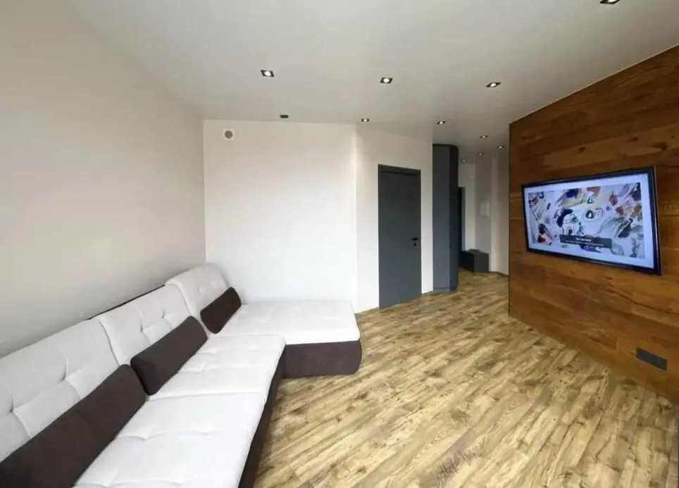 Фото Зняти 2 кімнатну квартиру, Ревуцького вул. 9 Київ в довгострокову оренду, ціна: 22825 грн, код 3324