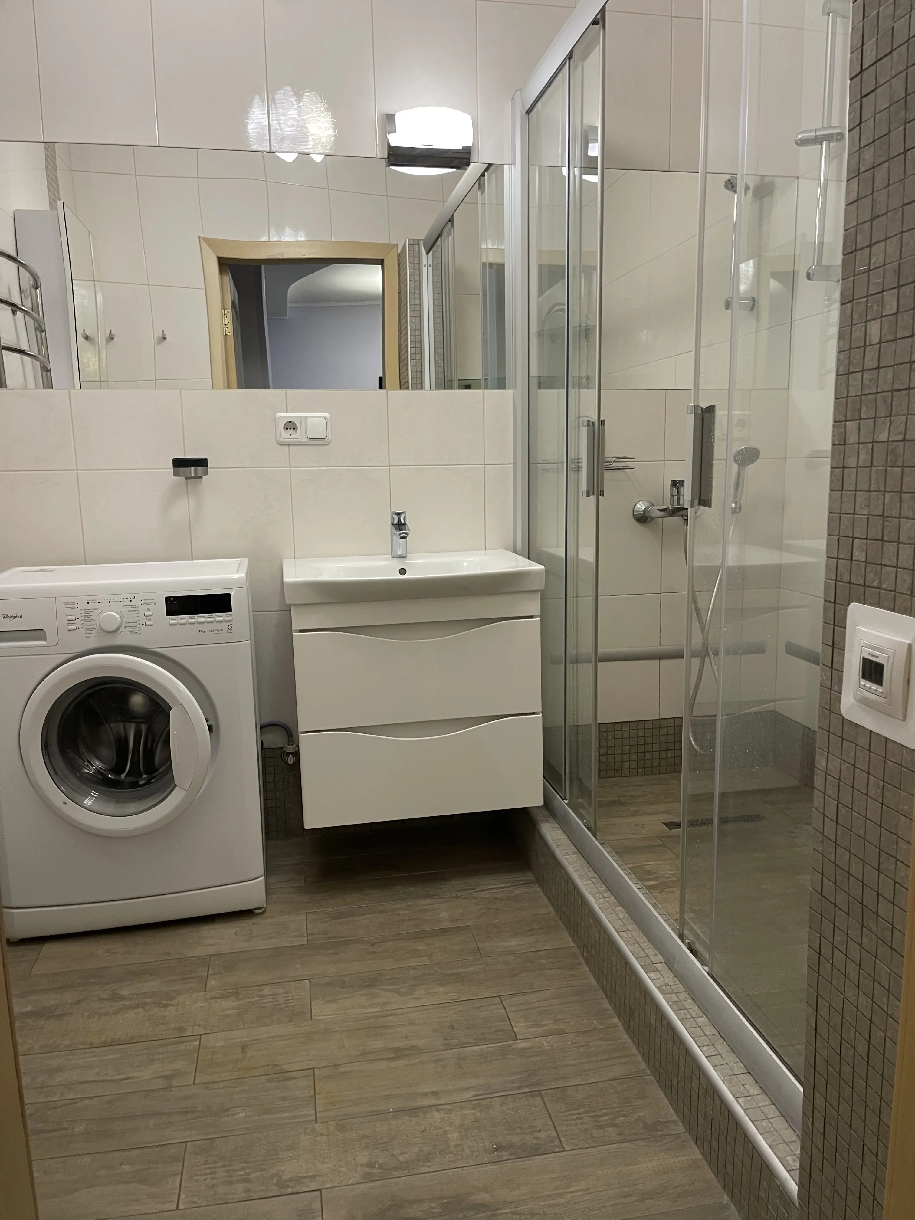 Фото Продаю 2-комнатную квартиру, 71 кв. м, Харьковское шоссе 19а Киев, цена: 84999 UAH, код 2972