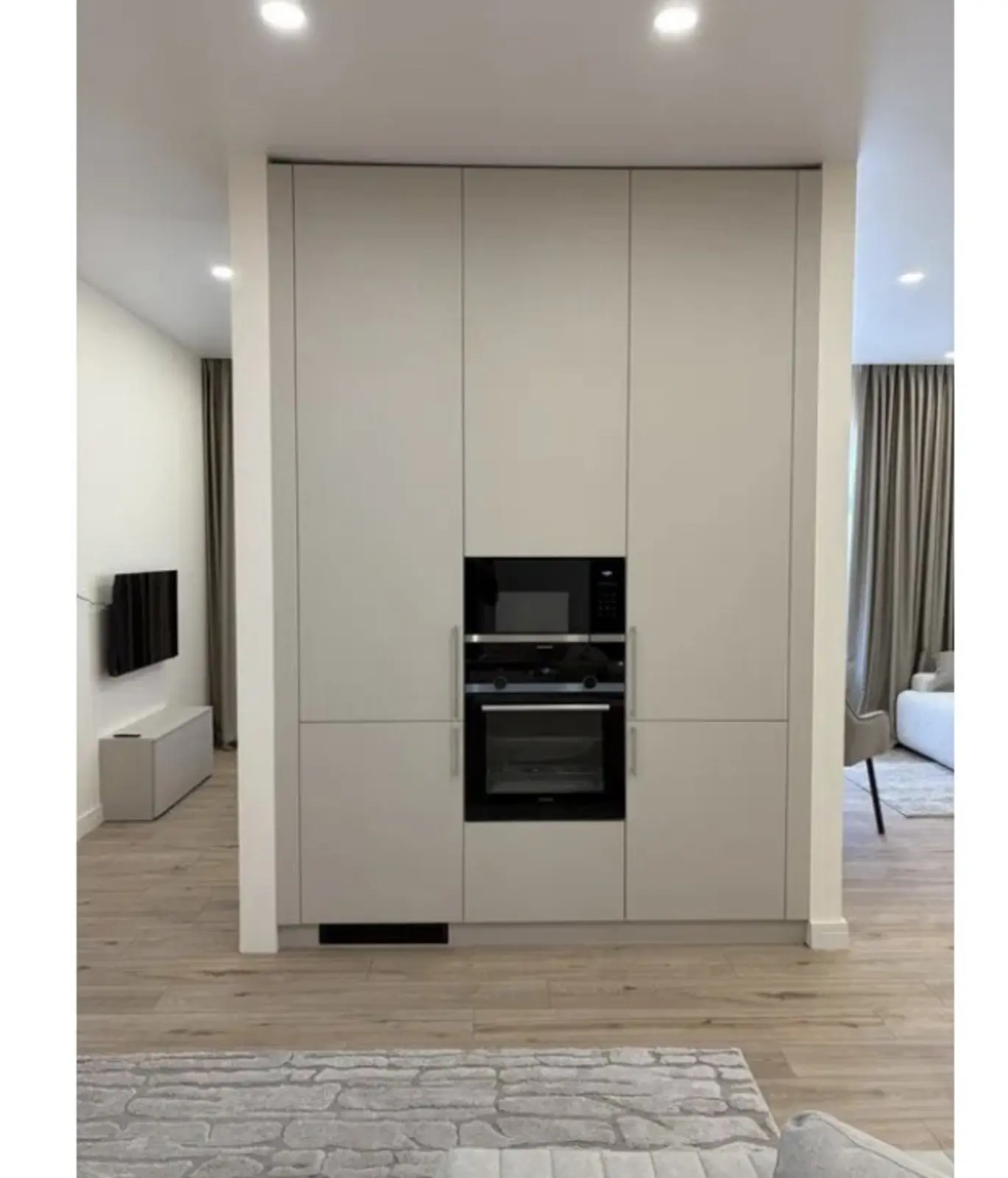 Фото Selling a 2-room apartment, 65 sq.m., Aviakonstruktora Antonova Street  Kyiv, price: 213500 $, code 3332