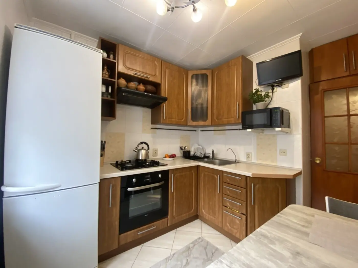 Фото Selling a 1-room apartment, 35 sq.m., Demiivska Street 39 Kyiv, price: 69000 $, code 3339