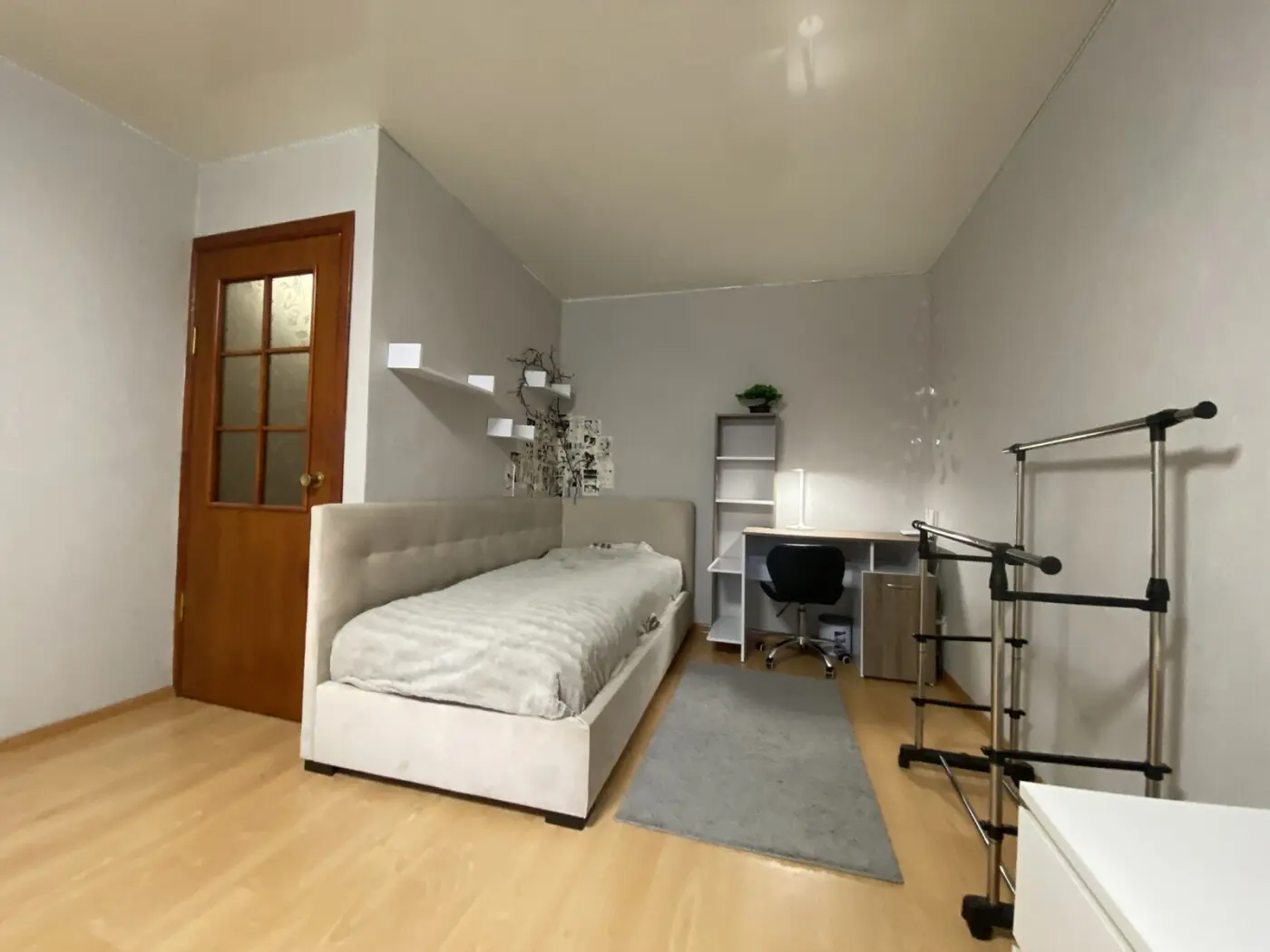 Фото Selling a 1-room apartment, 35 sq.m., Demiivska Street 39 Kyiv, price: 69000 $, code 3339