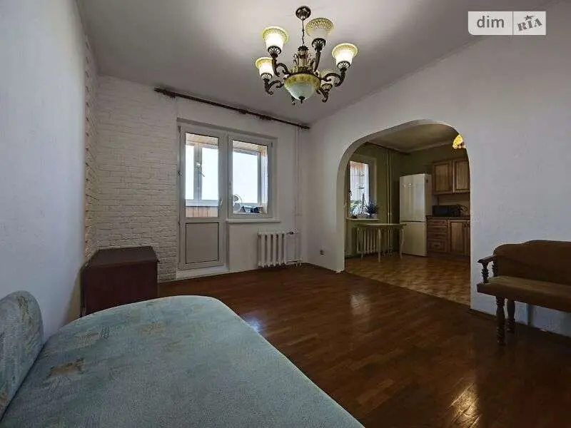 Фото Selling a 1-room apartment, 40 sq.m., Kharkivske Road 56 Kyiv, price: 53000 $, code 3340