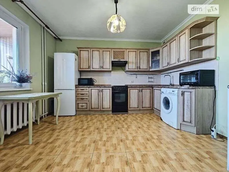 Фото Selling a 1-room apartment, 40 sq.m., Kharkivske Road 56 Kyiv, price: 53000 $, code 3340
