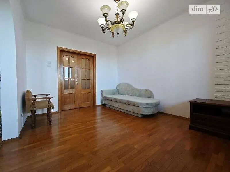 Фото Selling a 1-room apartment, 40 sq.m., Kharkivske Road 56 Kyiv, price: 53000 $, code 3340