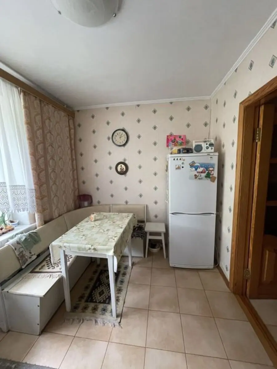 Фото Продаю 2 кімнатну квартиру, 54 кв. м, Оборони Києва вул.  Київ, ціна: 1850000 грн, код 3341