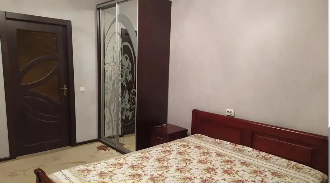 Фото Продаю 2-комнатную квартиру, 71.3 кв. м, Богдана Хмельницкого бульв. 21 Полтава, цена: 75000 $, код 3343