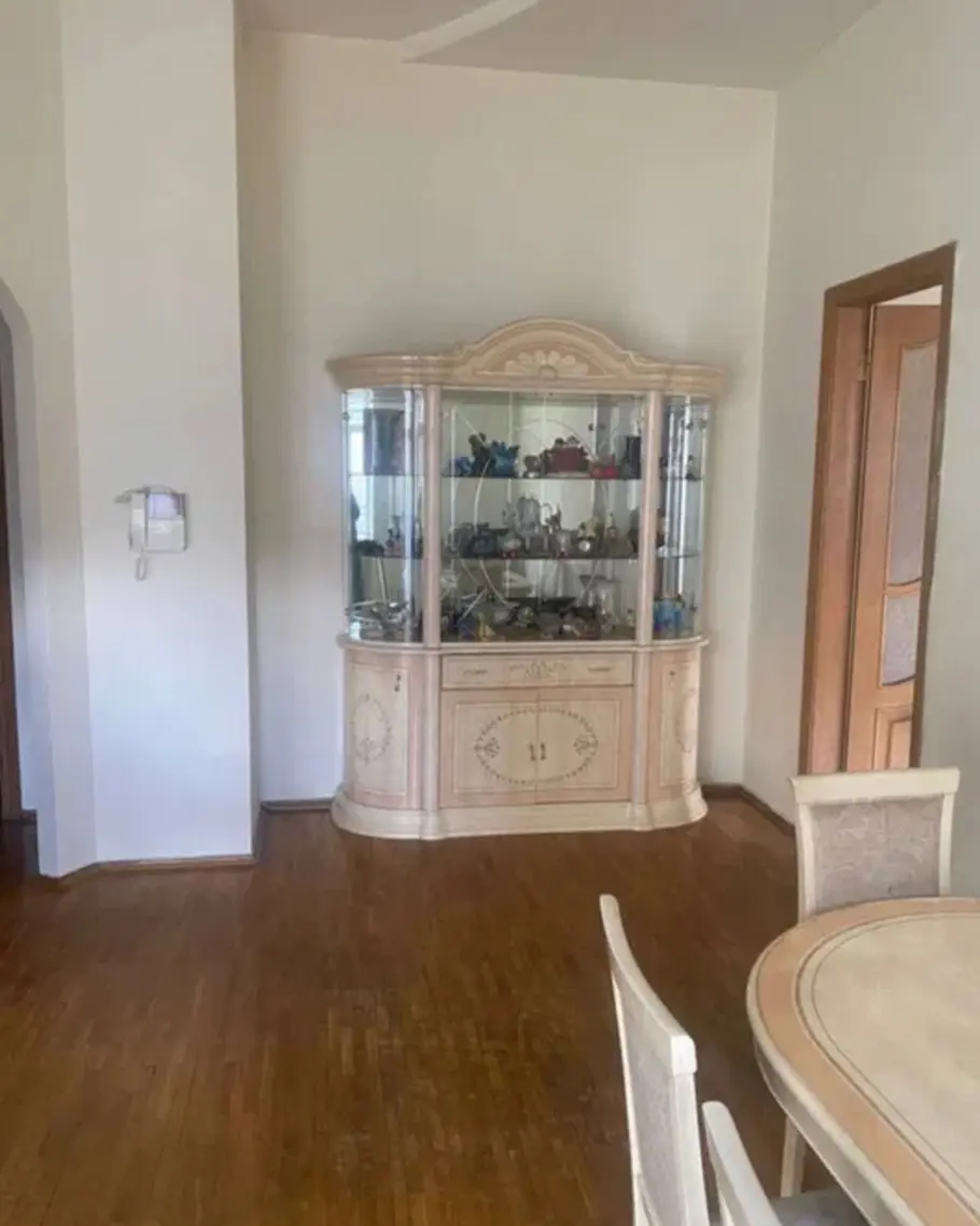 Фото Продаю 3 кімнатну квартиру, 97 кв. м, Михайлівська вул. 18а Київ, ціна: 290000 $, код 3344