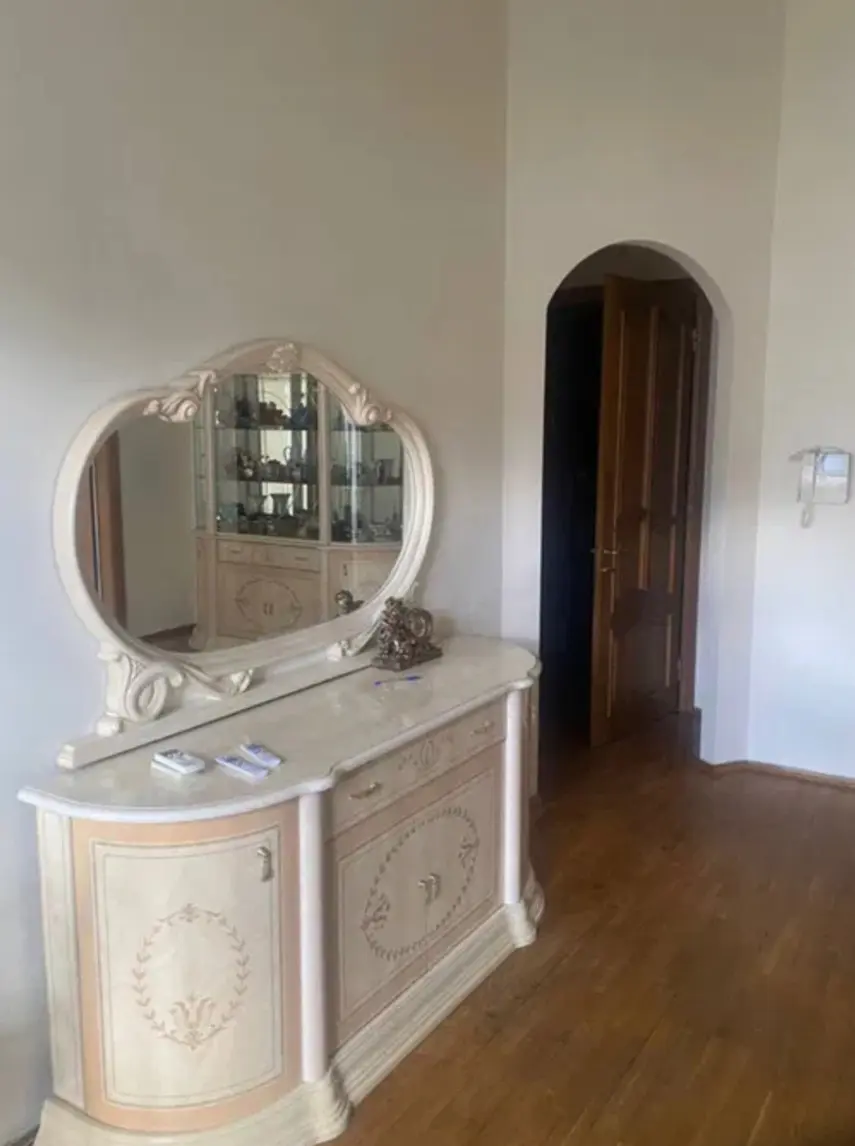 Фото Продаю 3 кімнатну квартиру, 97 кв. м, Михайлівська вул. 18а Київ, ціна: 290000 $, код 3344