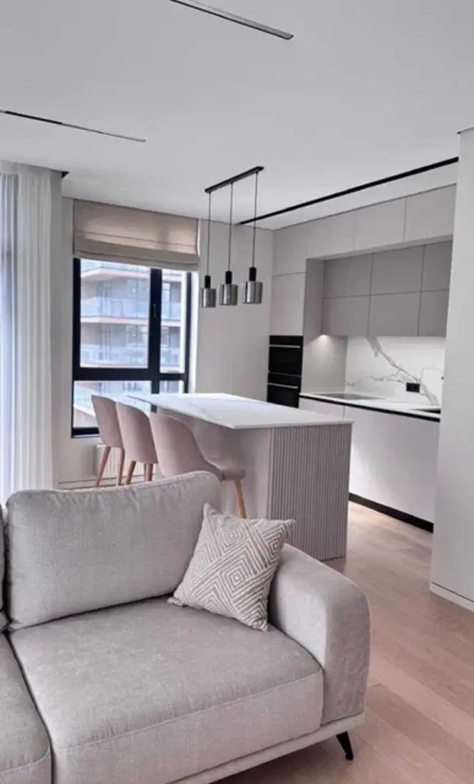 Фото Продаю 2 кімнатну квартиру, 78 кв. м, Салютна вул.  Київ, ціна: 290000 $, код 3345