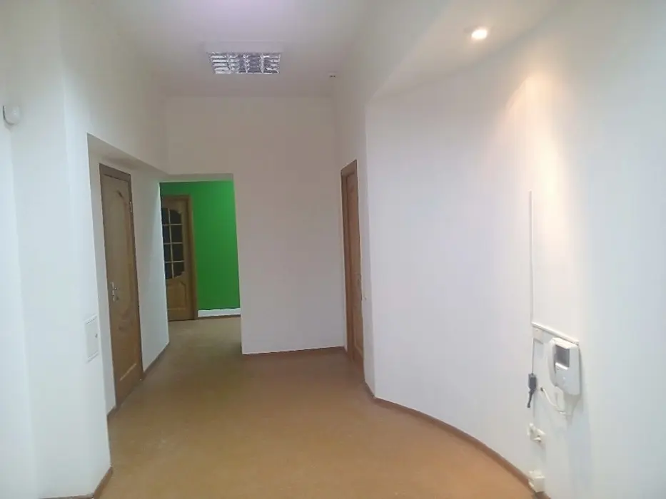 Фото Орендувати офіс, Саксаганського вул. 43а Київ в довгострокову оренду, ціна: 49999 UAH, код 3355