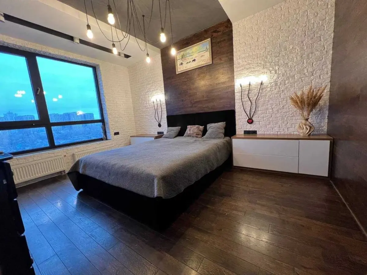 Фото Продаю 3 кімнатну квартиру, 125 кв. м, Зарічна вул. 1в Київ, ціна: 193000 $, код 3358