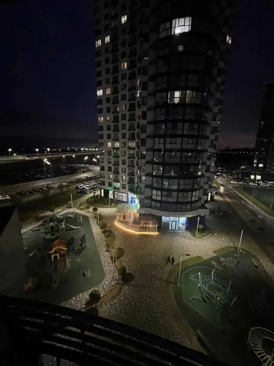 Фото Продаю 3 кімнатну квартиру, 125 кв. м, Зарічна вул. 1в Київ, ціна: 193000 $, код 3358